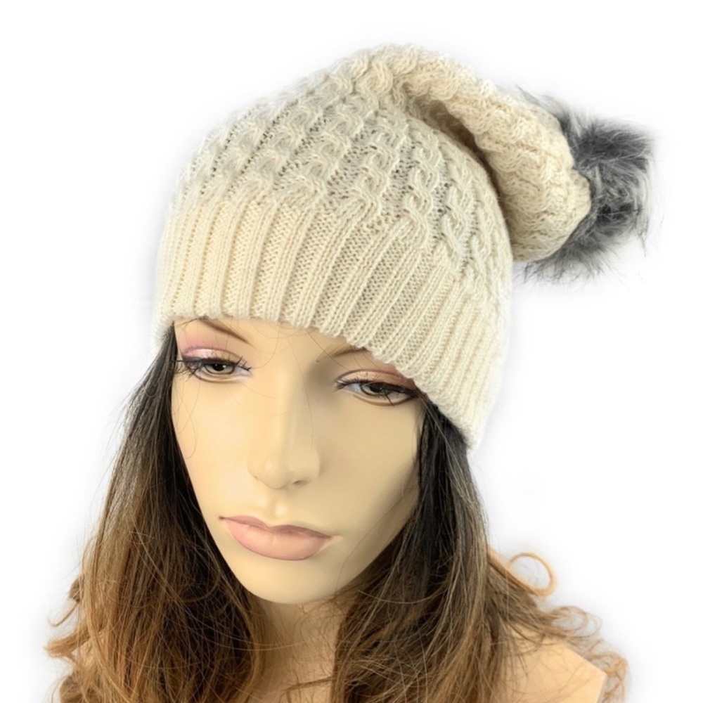 Slouch Beanie With Pom Ivory